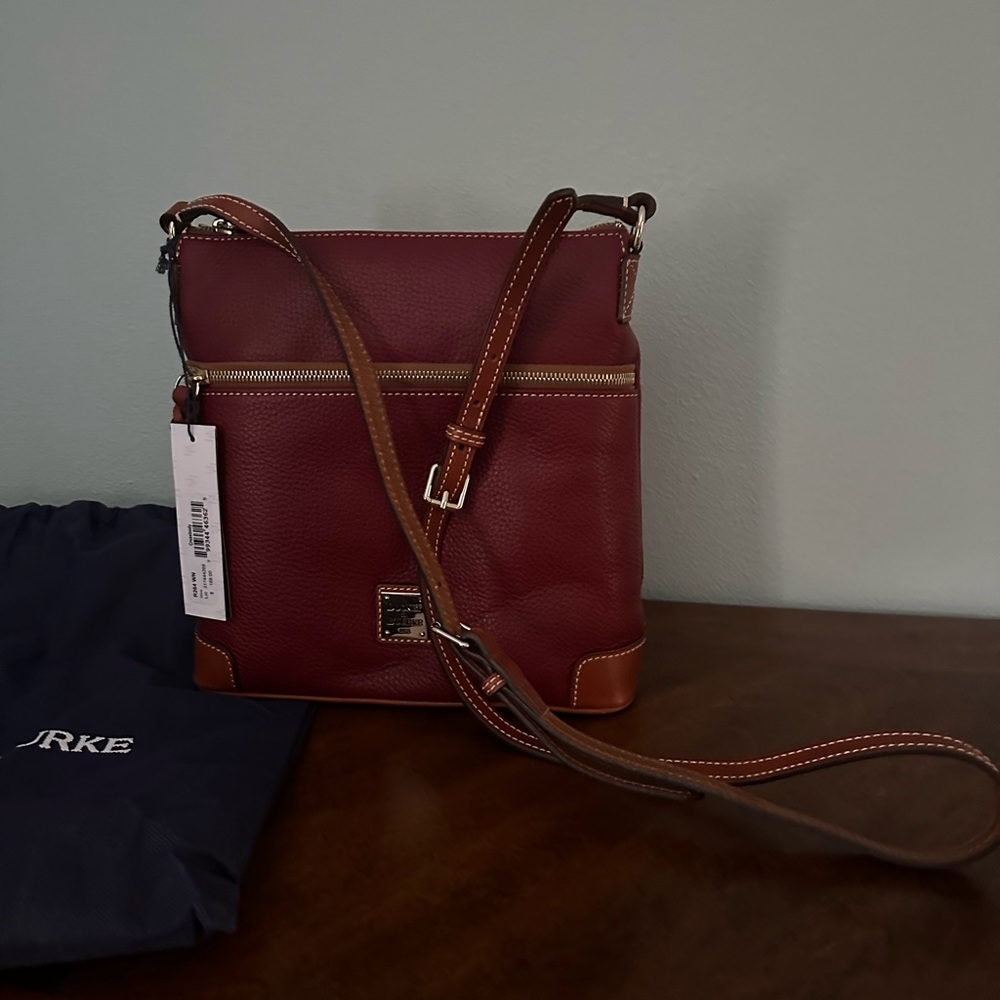 NWT Dooney & Bourke crossbody